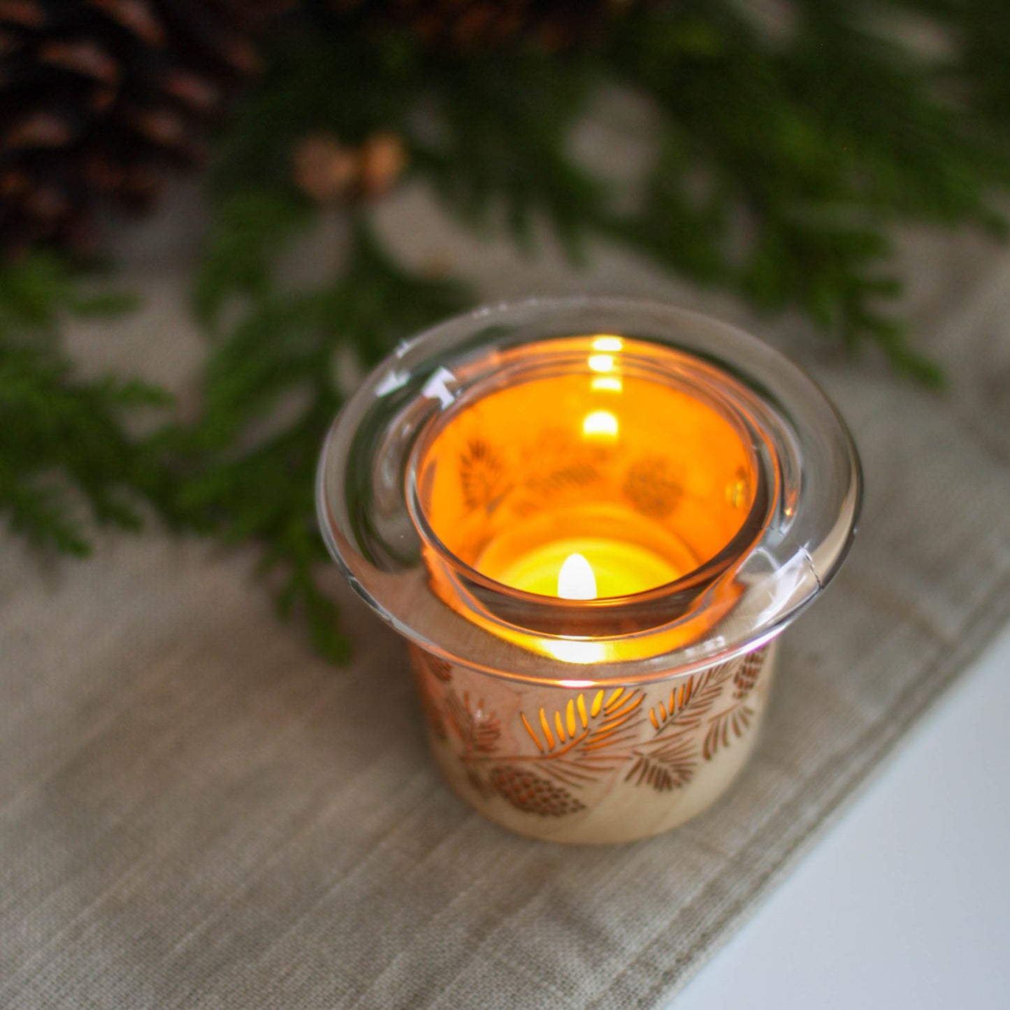 Lantern Cozies x Honey Candles Pinecone Gift Set