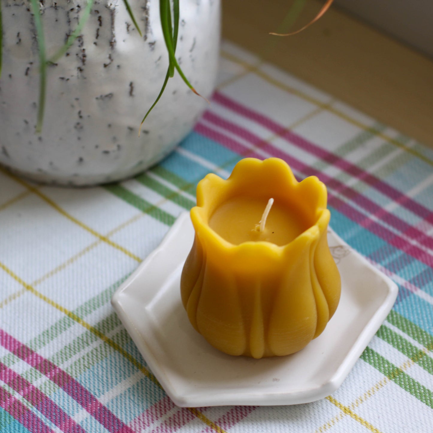 Natural Beeswax Tulip Candle